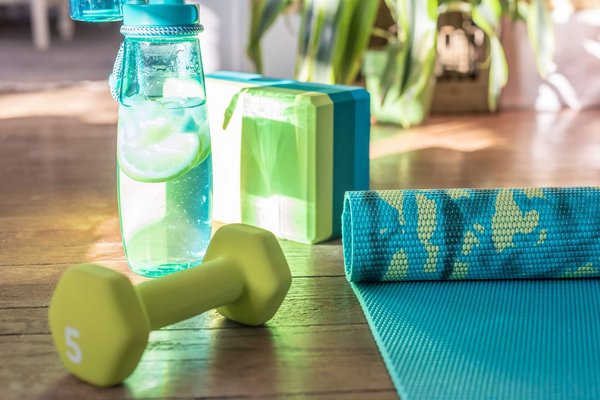 Vêtement et matériel de fitness ou de musculation à la maison : guide pour faire le bon choix